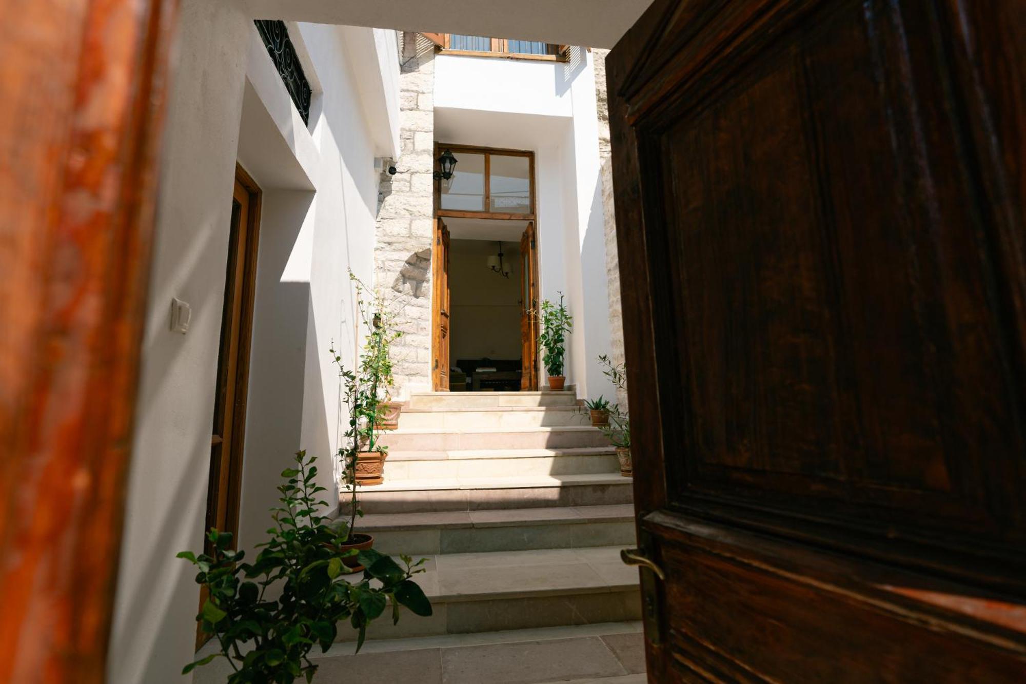 Petrichor Hotel Gjirokastër Exterior foto