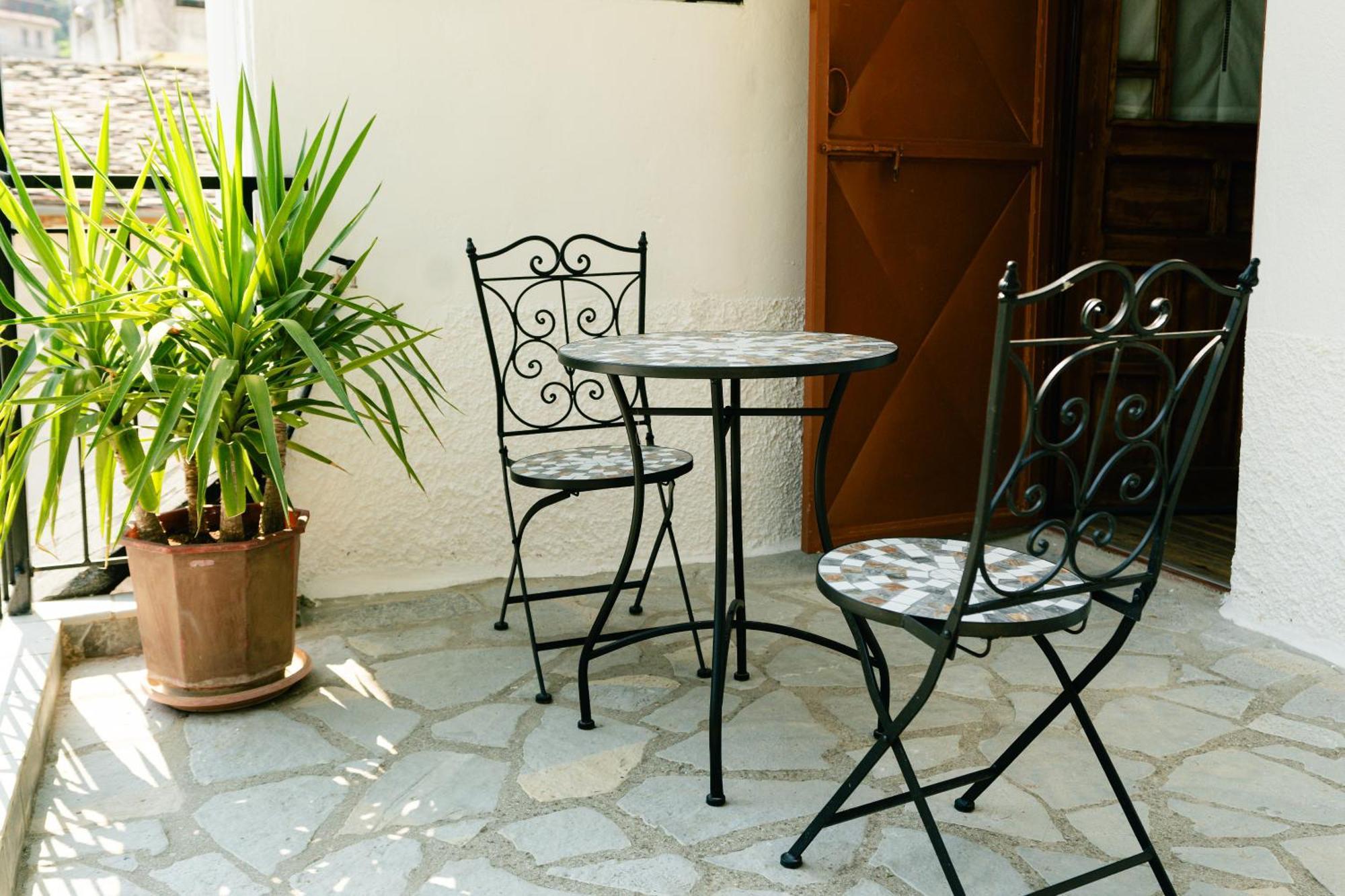 Petrichor Hotel Gjirokastër Exterior foto